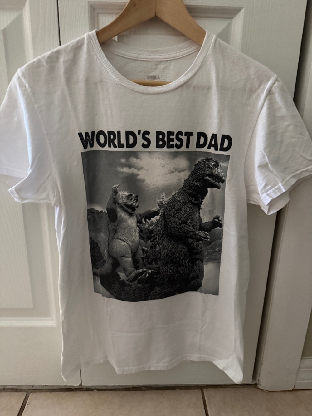 Godzilla "World's Best Dad" Graphic Tee 🦖 | Small
